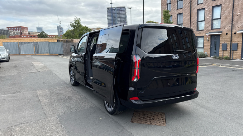 Ford Tourneo Custom 340 L1 Electric Rwd 160kW 65kWh H1 Titanium X 8 seater Auto